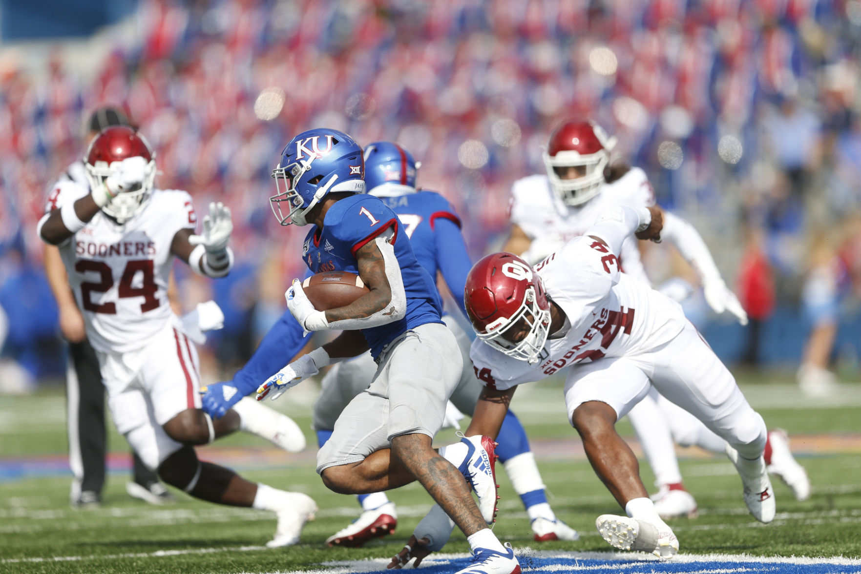 Oklahoma Sooners vs Kansas Jayhawks